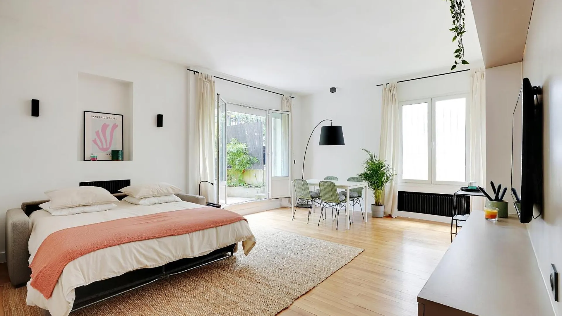 Cozy 2 Beds Ranelagh Apartment